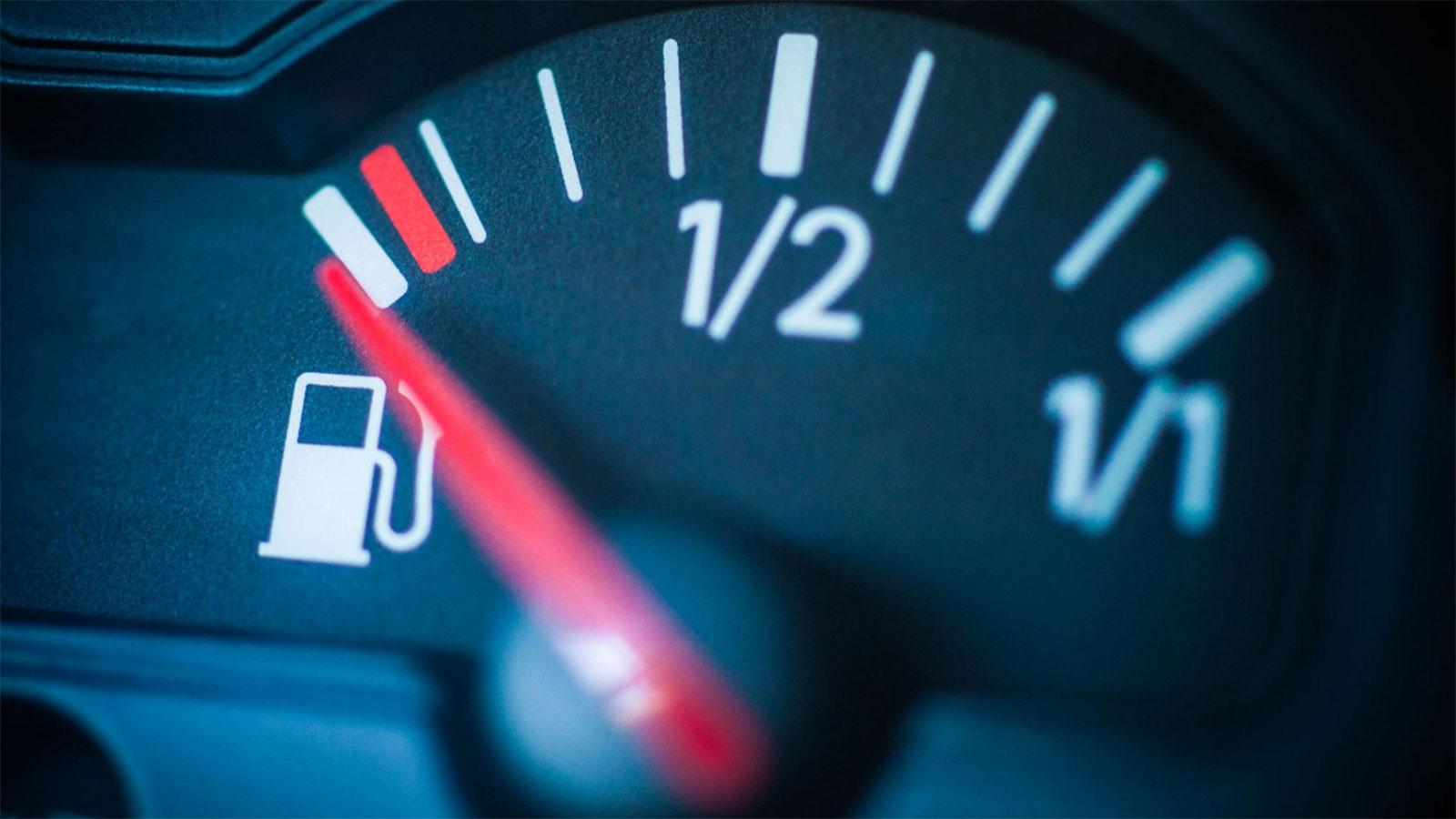 Γιατί δεν πρέπει ποτέ να οδηγώ με άδειο ρεζερβουάρ – Τι ζημιές προκαλεί; 